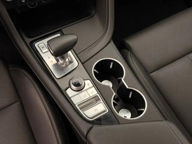 2025 Genesis G70 2.5T RWD