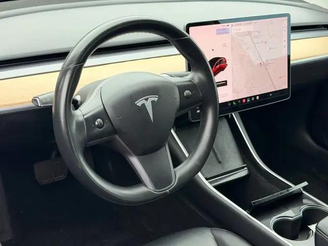 2018 Tesla Model 3 Performance