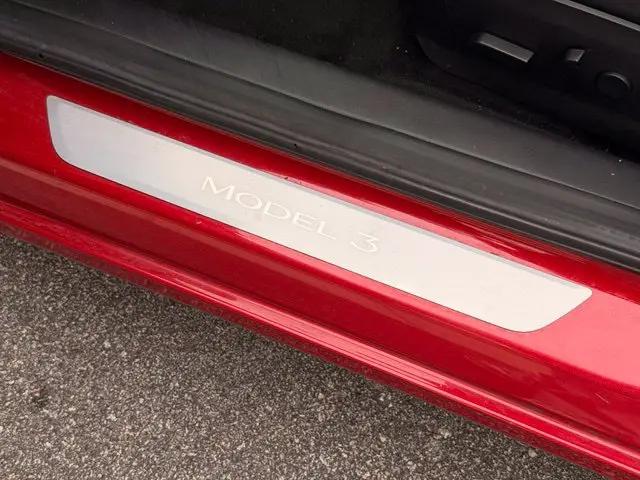 2018 Tesla Model 3 Performance