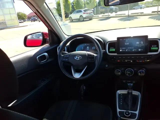2025 Hyundai Venue SEL