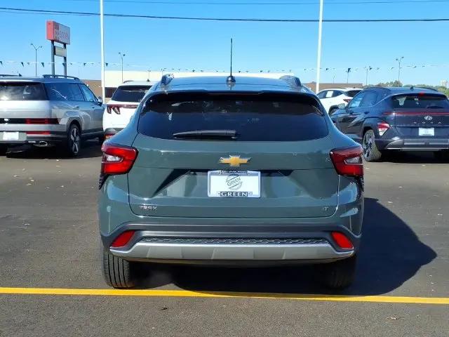 2025 Chevrolet Trax FWD LT