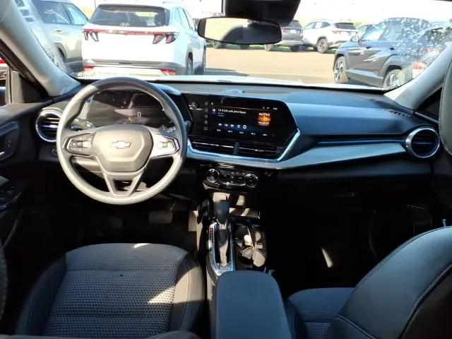 2025 Chevrolet Trax FWD LT