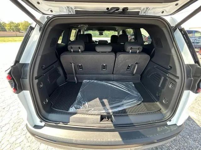 2027 GMC Acadia FWD Elevation