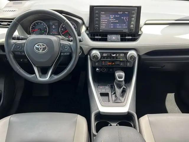 2021 Toyota RAV4 XLE Premium