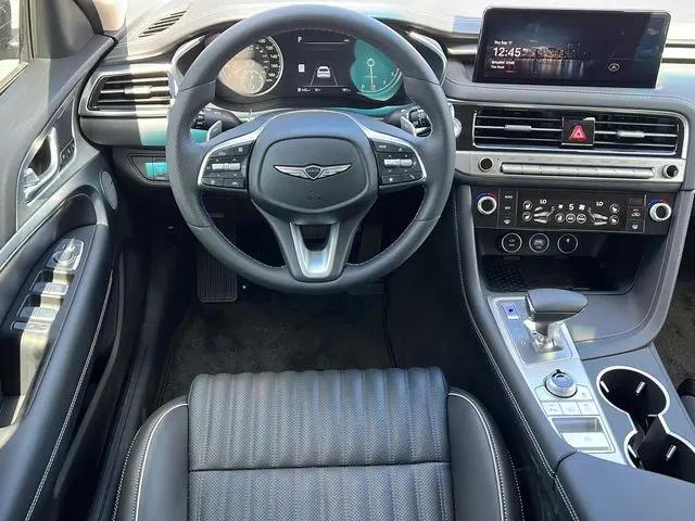 2026 Genesis G70 2.5T RWD Prestige