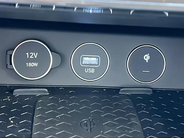 2026 Genesis G70 2.5T RWD Prestige