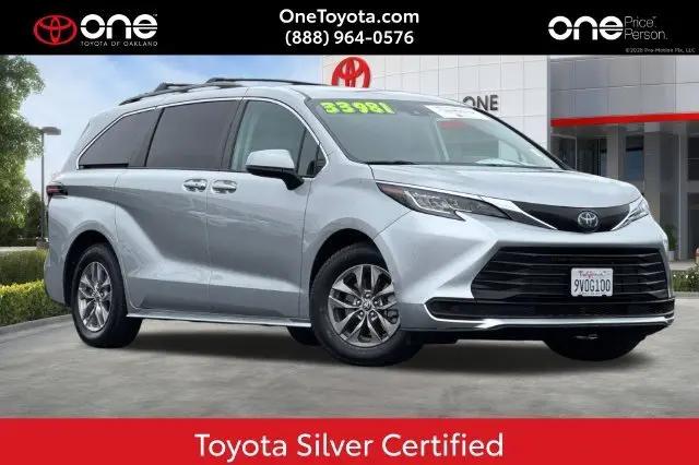 2022 Toyota Sienna LE for sale in Oakland, CA