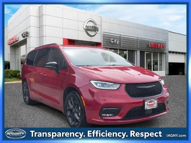 2025 Chrysler Pacifica Limited for sale in Port Chester, NY