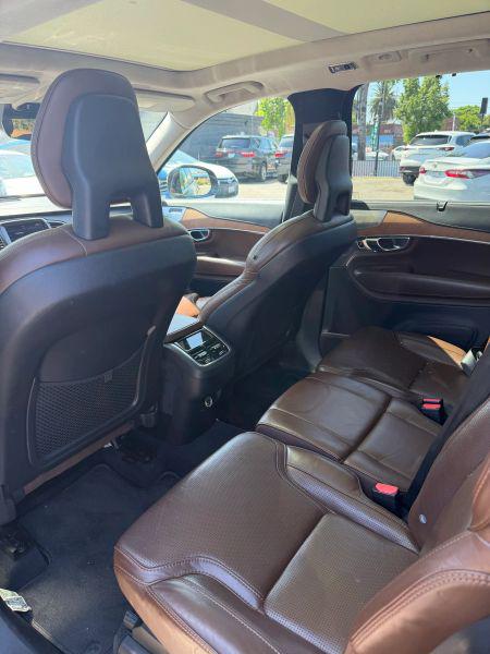 2018 Volvo XC90 T6 Inscription