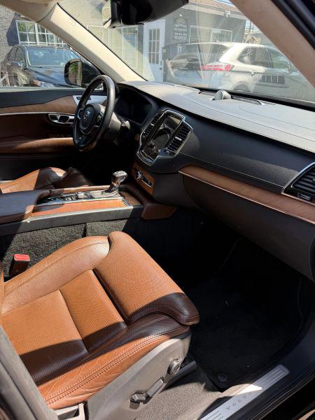 2018 Volvo XC90 T6 Inscription