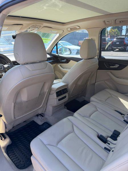 2017 Audi Q7 3.0T Premium