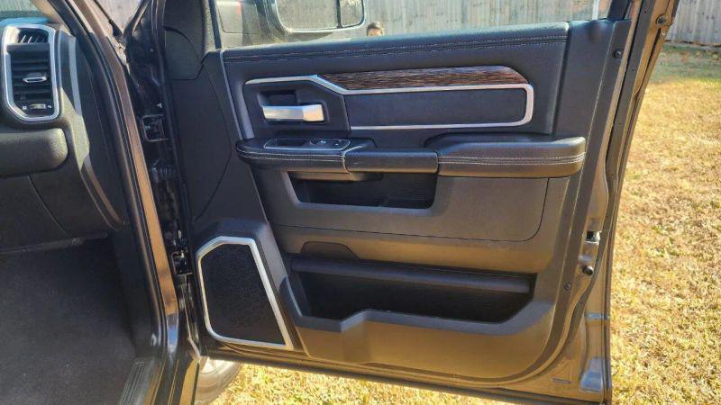 2021 Jeep Ram 2500 Laramie Crew Cab 4x4 64 Box