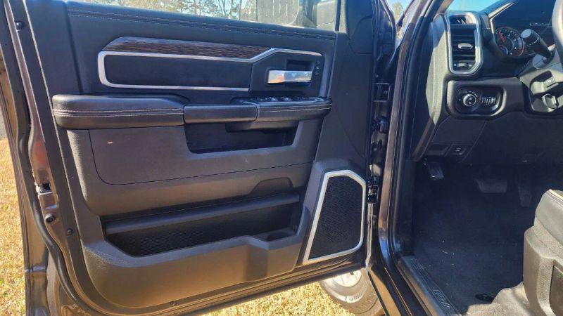 2021 Jeep Ram 2500 Laramie Crew Cab 4x4 64 Box