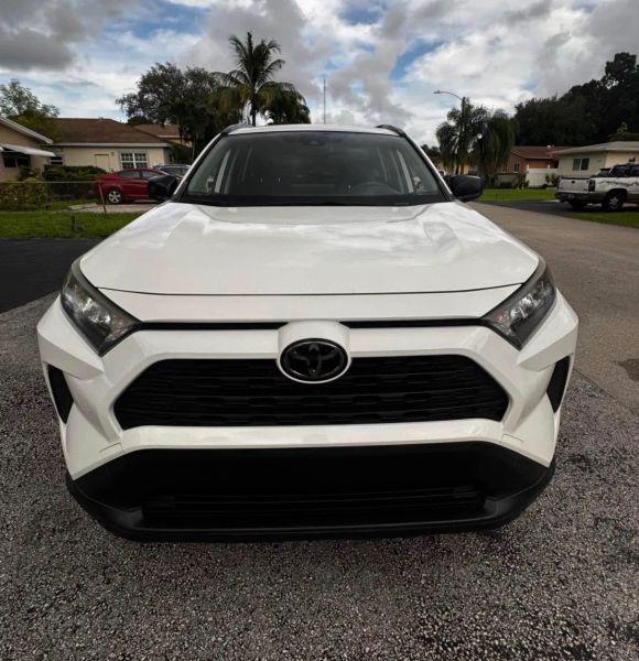 2019 Toyota RAV4 LE for sale in Lake Wales, FL
