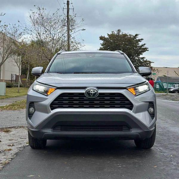 2019 Toyota RAV4 LE for sale in Lake Wales, FL