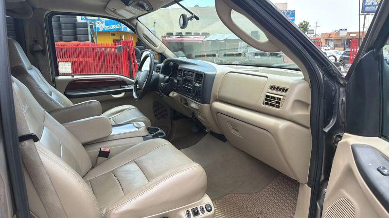 2005 Ford Excursion Limited