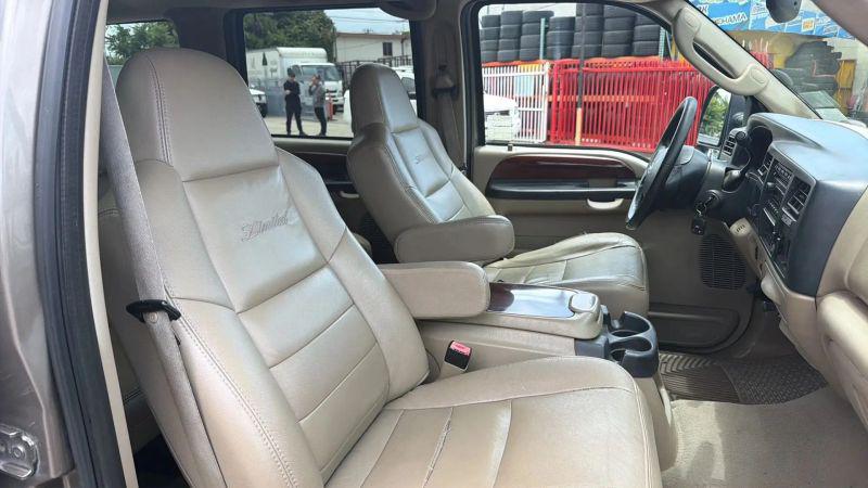 2005 Ford Excursion Limited
