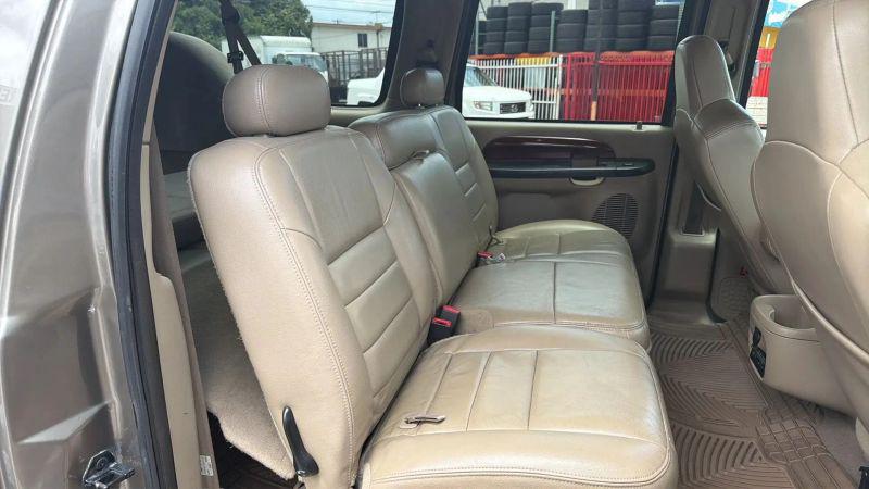 2005 Ford Excursion Limited