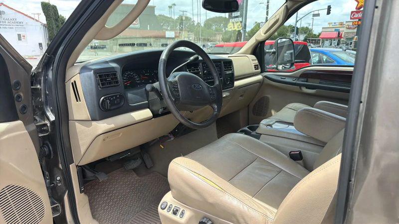 2005 Ford Excursion Limited