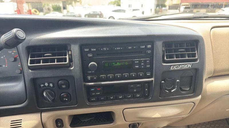 2005 Ford Excursion Limited
