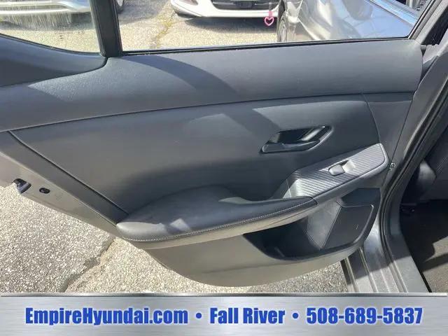 2024 Nissan Sentra SV Xtronic CVT