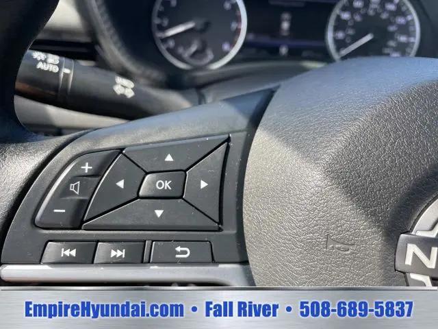 2024 Nissan Sentra SV Xtronic CVT