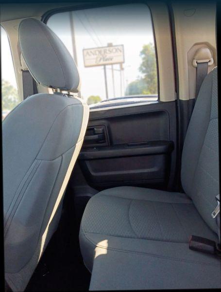 2019 Ram 1500 Classic Express Quad Cab 4x4 64 Box