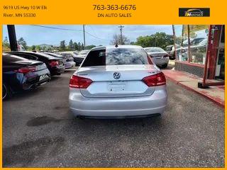 2015 Volkswagen Passat 1.8T SE