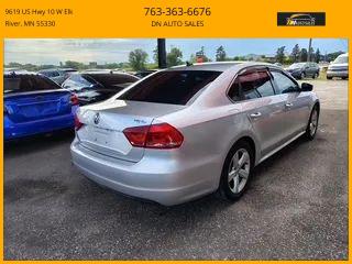 2015 Volkswagen Passat 1.8T SE