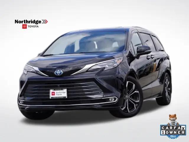 2025 Toyota Sienna Platinum for sale in Northridge, CA
