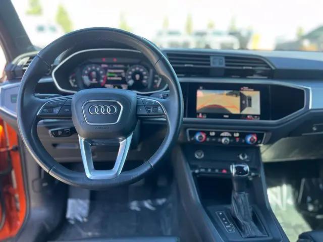 2022 Audi Q3 Premium Plus 45 TFSI S line quattro Tiptronic