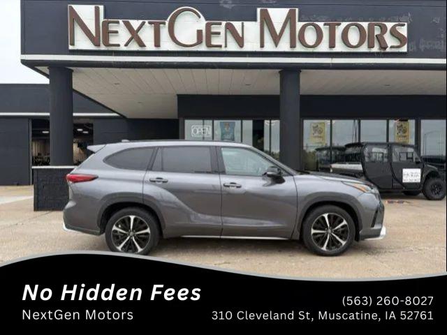 2022 Toyota Highlander XSE for sale in Muscatine, IA