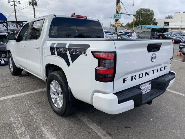 2023 Nissan Frontier Crew Cab SV 4x2