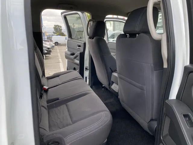 2023 Nissan Frontier Crew Cab SV 4x2