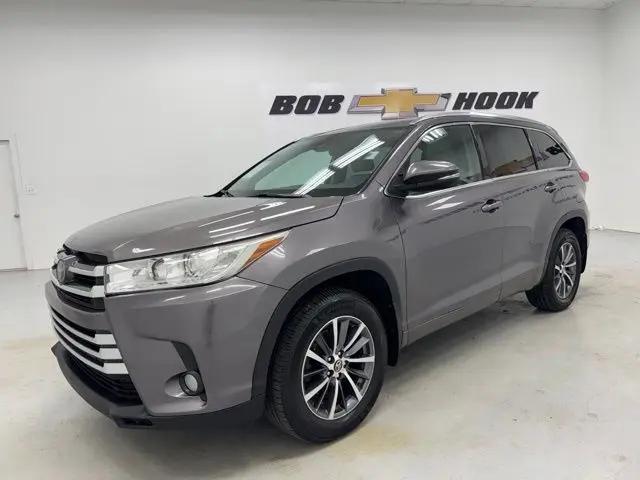 2018 Toyota Highlander XLE for sale in Louisville, KY