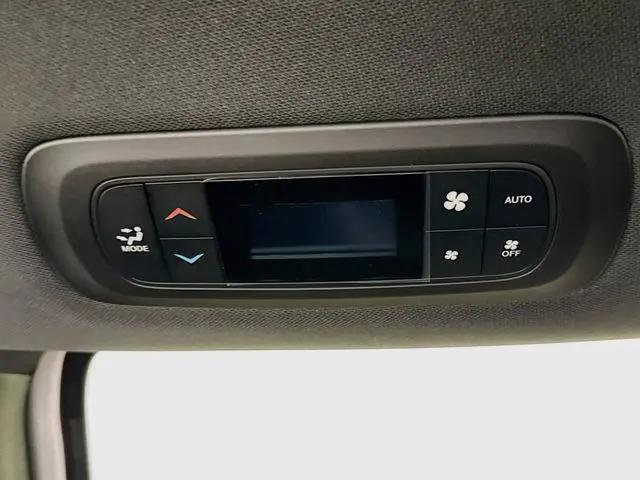 2027 Chrysler Pacifica Select AWD