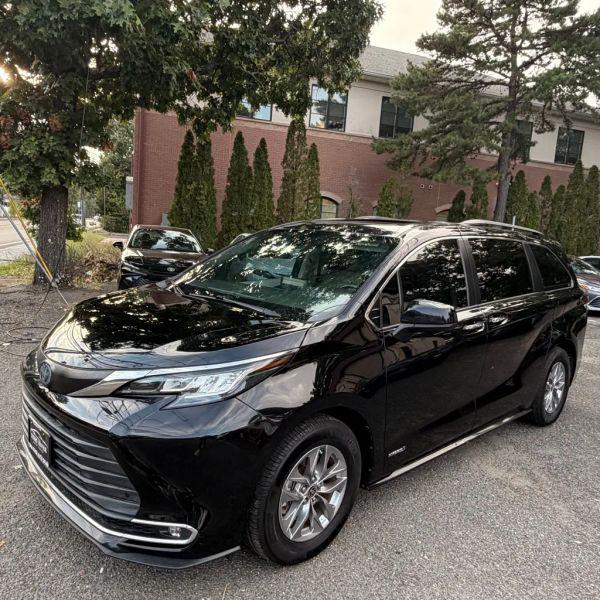 2021 Toyota Sienna XLE for sale in Toms River, NJ