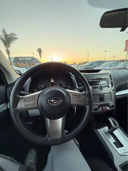 2011 Subaru Legacy 2.5i