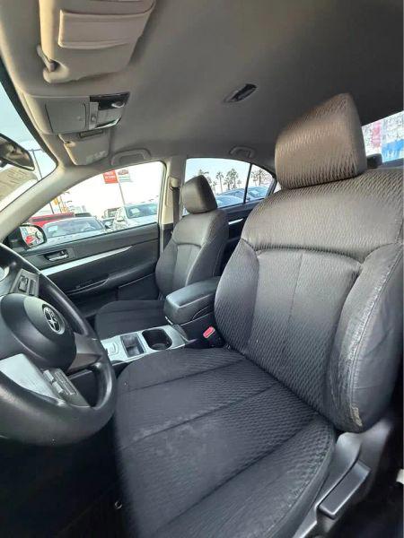 2011 Subaru Legacy 2.5i