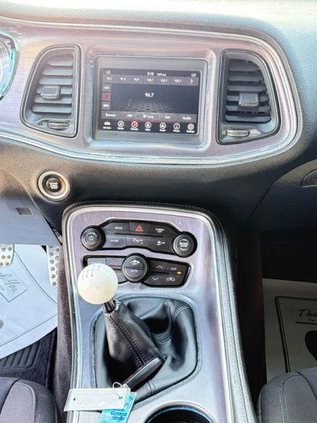 2018 Dodge Challenger R/T Shaker