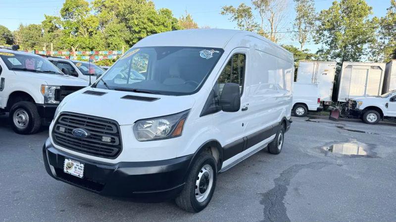 2018 Ford Transit Medium Roof w/Sliding Side Door w/LWB