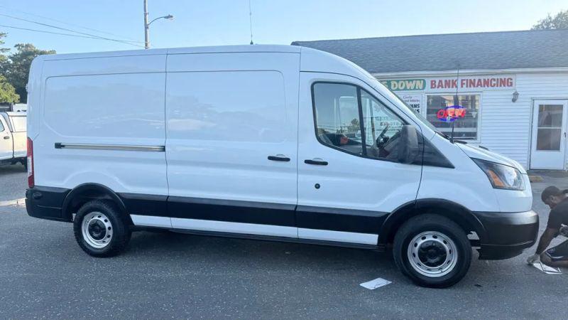 2018 Ford Transit Medium Roof w/Sliding Side Door w/LWB