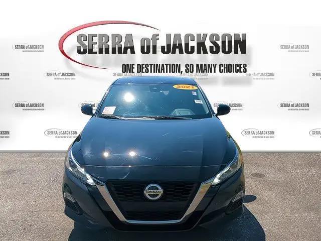 2021 Nissan Altima SR FWD