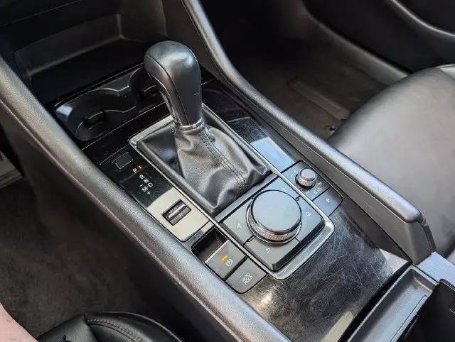 2025 Mazda Mazda3 2.5 S Preferred