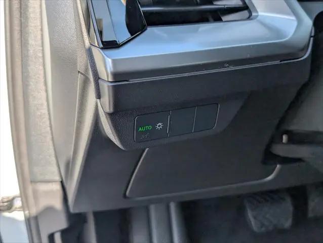 2023 Audi e-tron Premium Plus 40 RWD