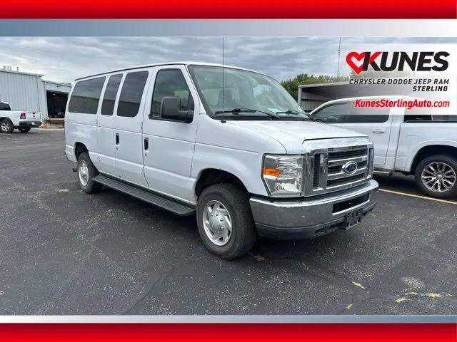 2013 Ford E-350 Super Duty XLT for sale in Sterling, IL