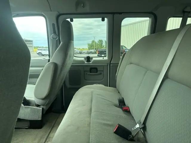 2013 Ford E-350 Super Duty XLT