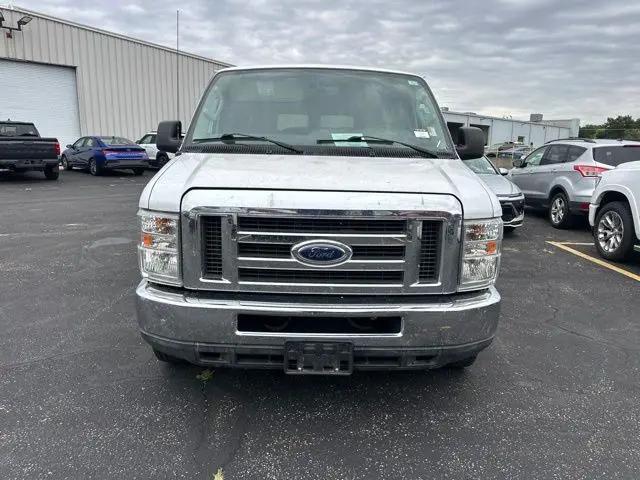 2013 Ford E-350 Super Duty XLT