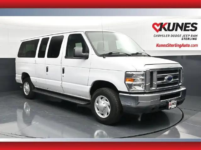2013 Ford E-350 Super Duty XLT for sale in Sterling, IL