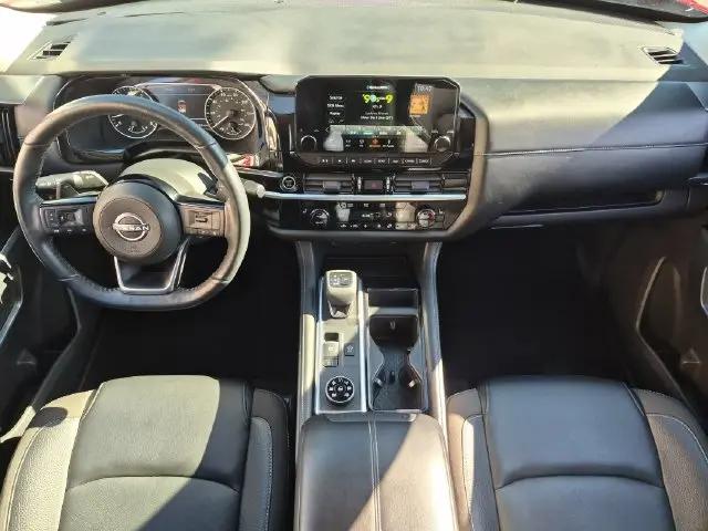 2023 Nissan Pathfinder SL 4WD